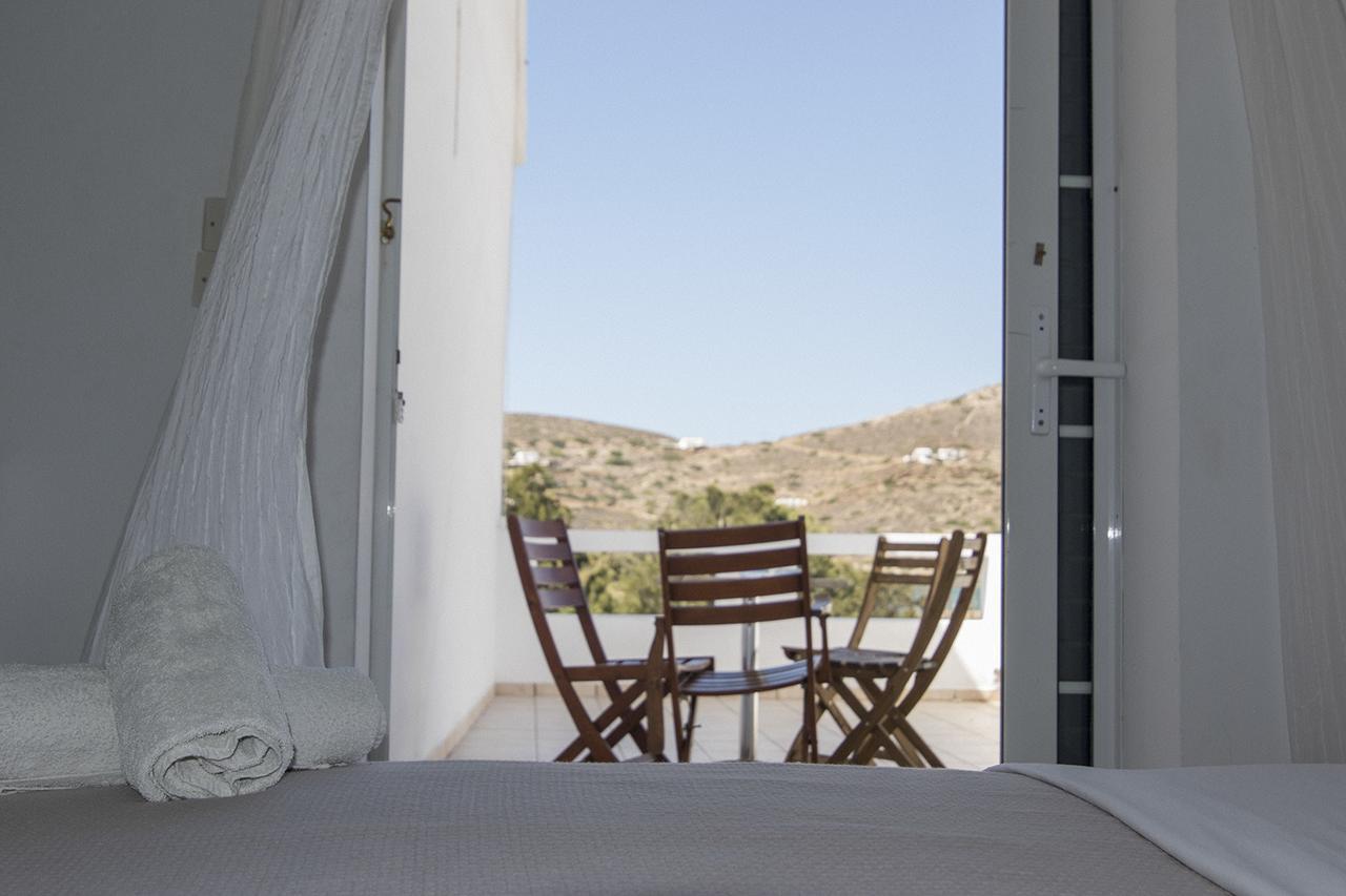 Armadoros Hotel / Ios Backpackers Exteriér fotografie