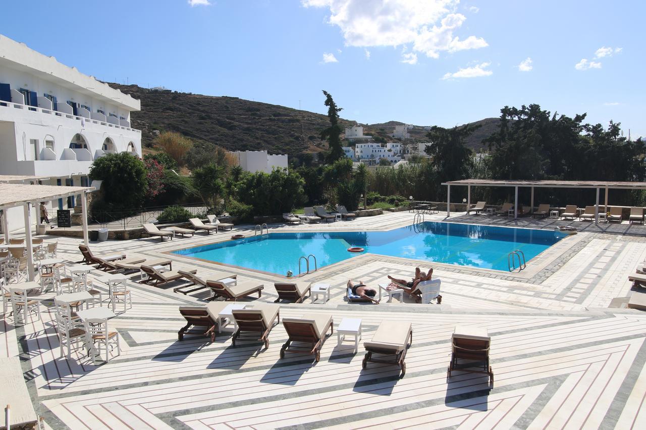 Armadoros Hotel / Ios Backpackers Exteriér fotografie