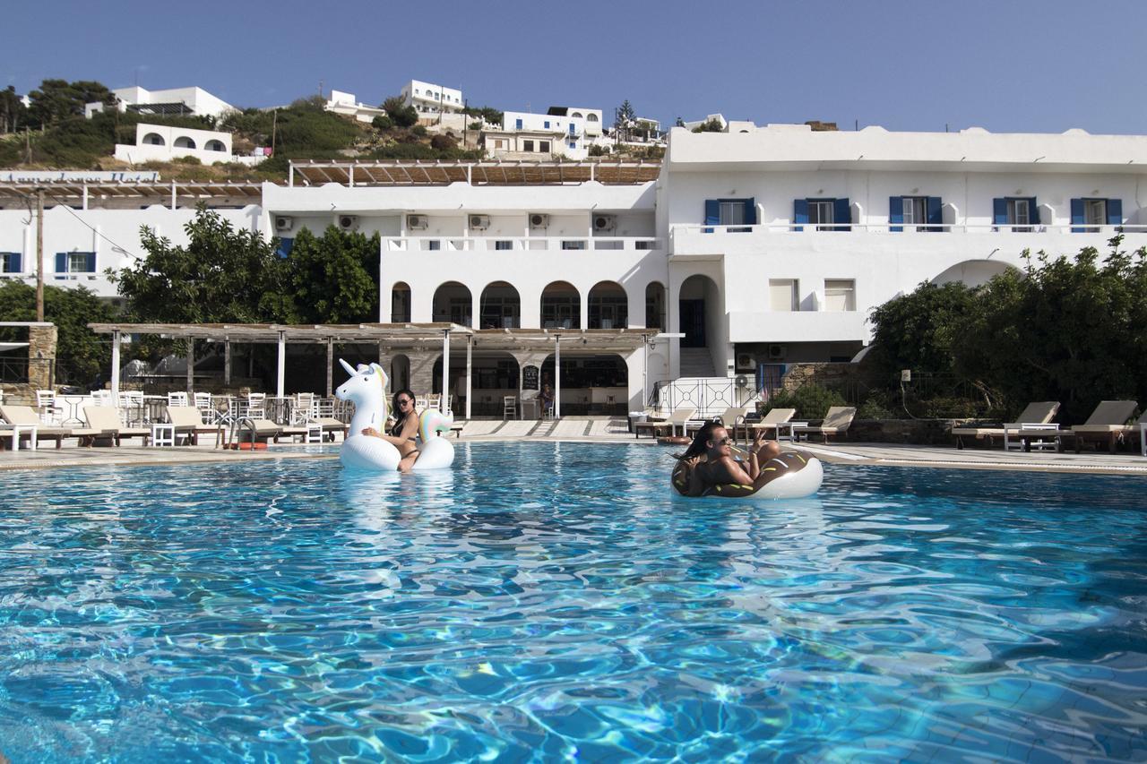 Armadoros Hotel / Ios Backpackers Exteriér fotografie